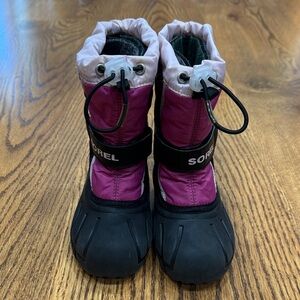 Sorel Fuchsia and Black Snow Boots